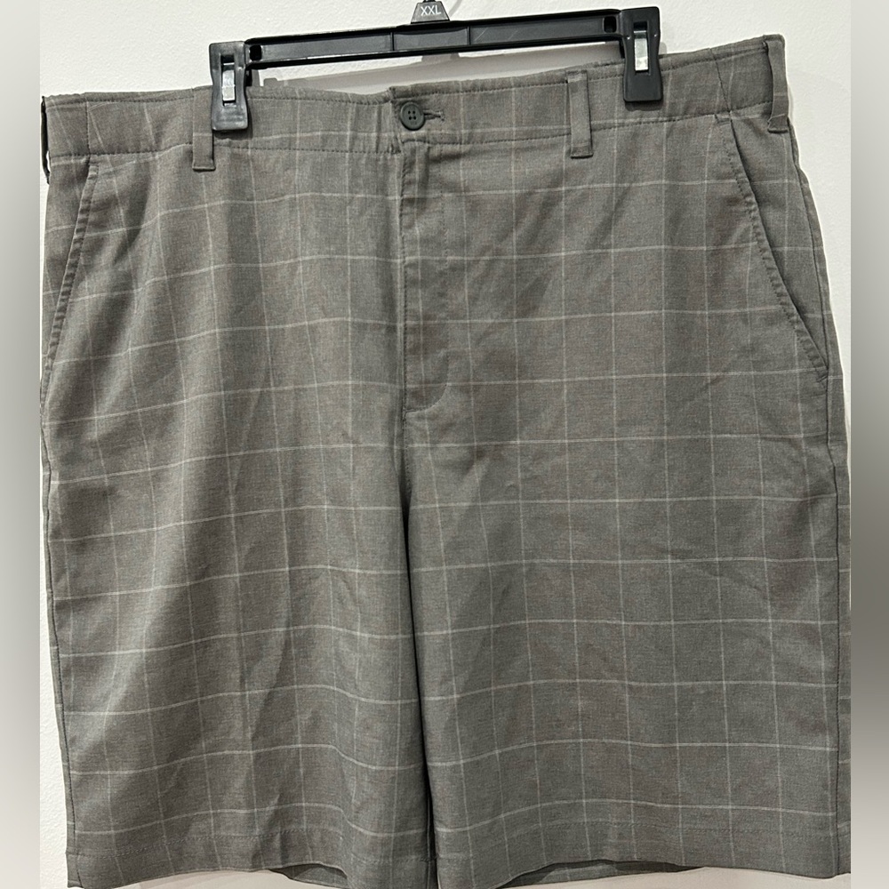 BCG Men’s Grey Plaid Shorts